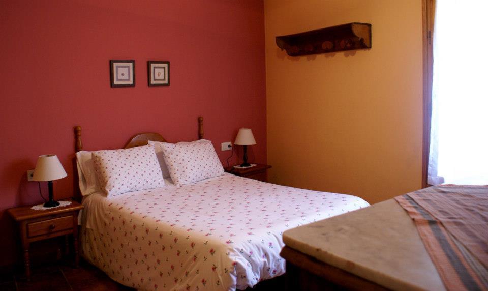 Can Janpere II Pardines Room photo